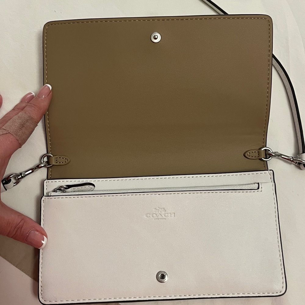 NWOT Coach Abby signature C Clutch Crossbody - Picture 9 of 12